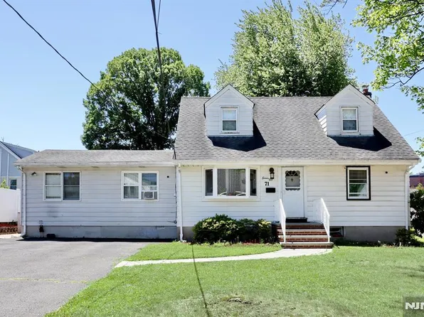 71 Lexington Ave, Dumont, NJ 07628