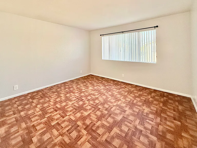 11438 Cedar Ave #0 — Photo 11