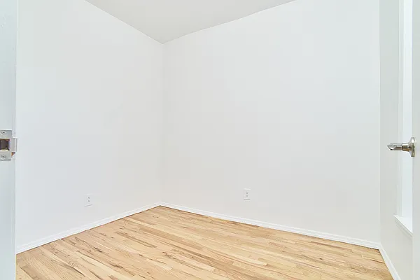 Rented by REAL New York | media 9