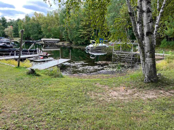 N1549 Brave Island Rd, Keshena, WI 54135