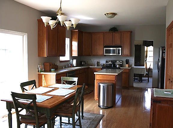 4th image of 1119 Knollwood Dr