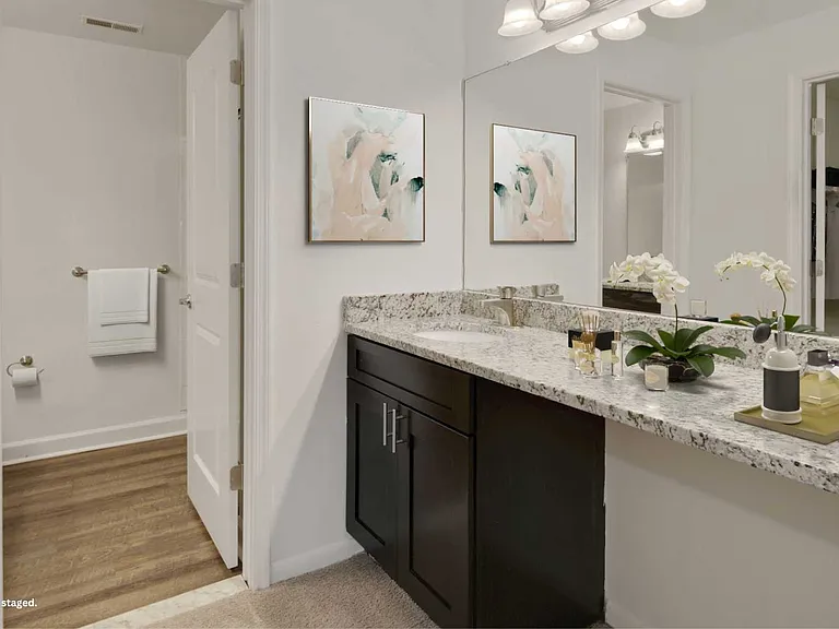 Annen Woods Apartments — Photo 15