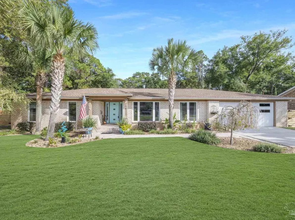 208 S Sunset Blvd, Gulf Breeze, FL 32561