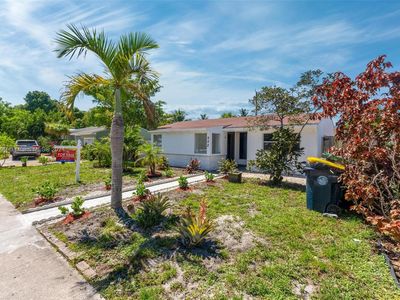 243 SW 15th St, Dania Beach, FL, 33004