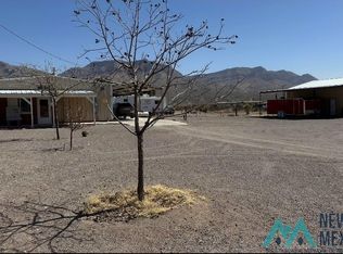 4 Wild Sage Rd, Caballo, NM 87931