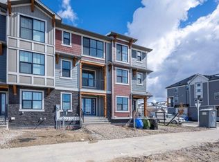 354 Alpine Ave SW, Calgary, AB T2Y0R8
