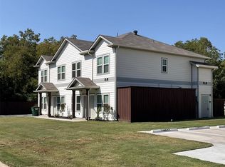 207 W Cloud St #B, Gainesville, TX 76240