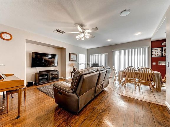 5th image of 10232 Ghost Gum St