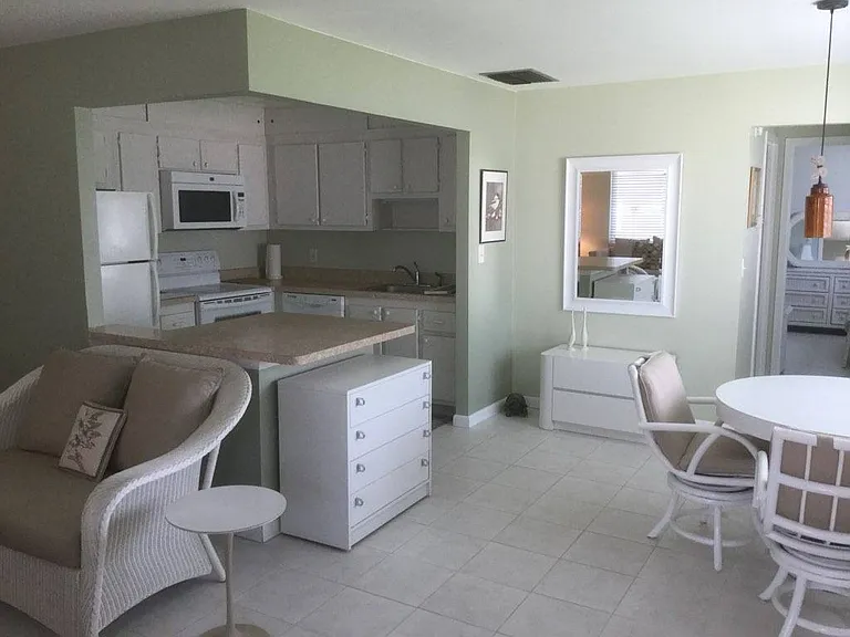 2202 Clubhouse Dr #179 — Photo 5