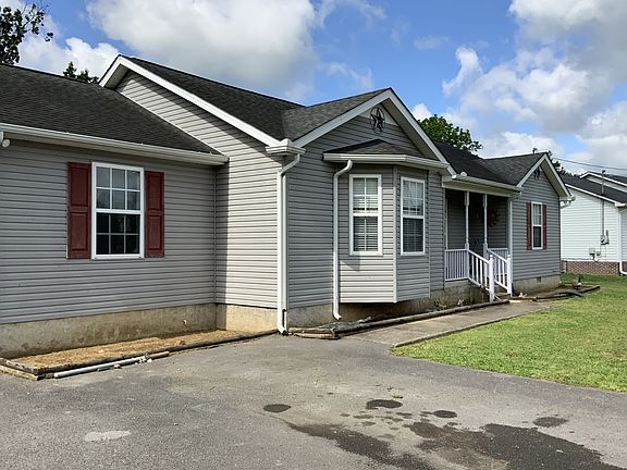3rd image of 207 Edgeview Dr