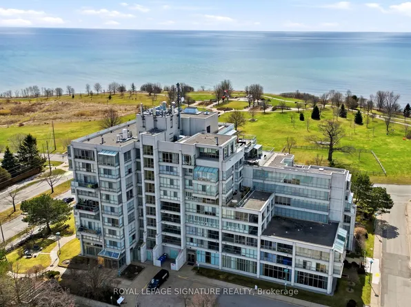45 Cumberland Ln #306, Ajax, ON L1S 7K3