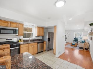 331 Laverne Ave, Alexandria, VA 22305