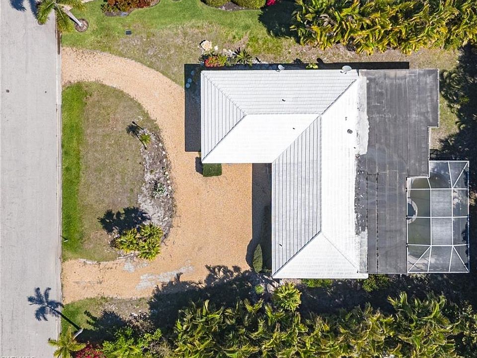 2nd image of 3760 PARKVIEW WAY