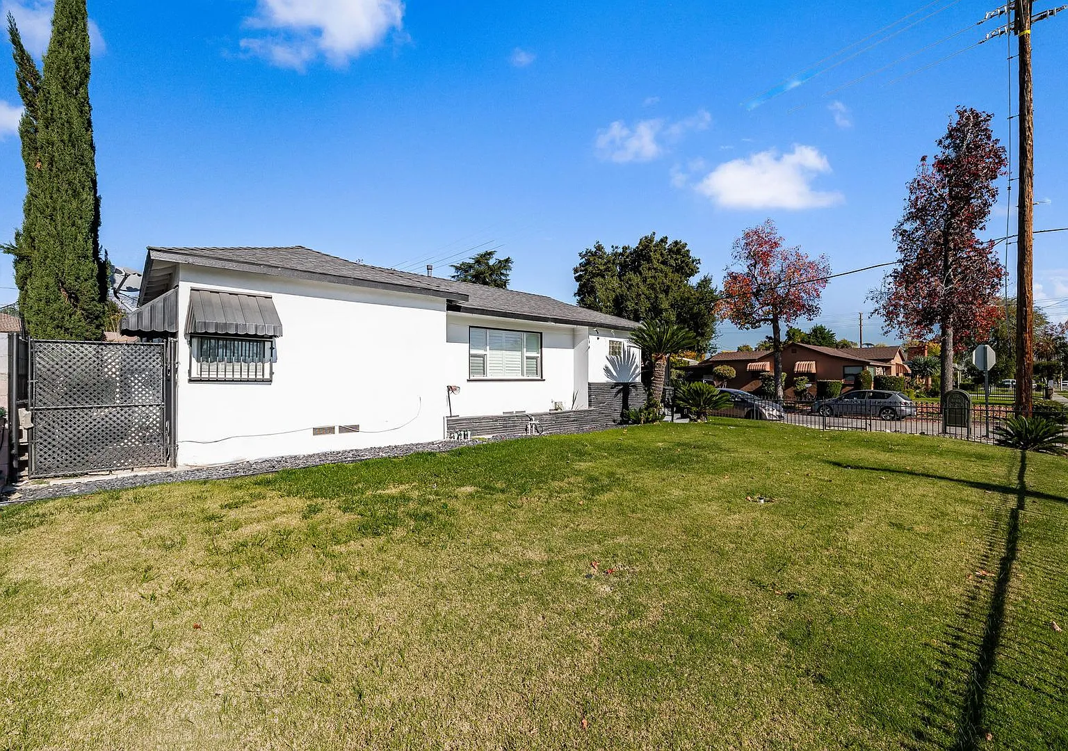 587 E. Arrow Hwy — Photo 4