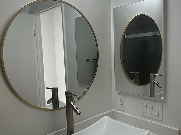 4th image of 4221 34th St #47