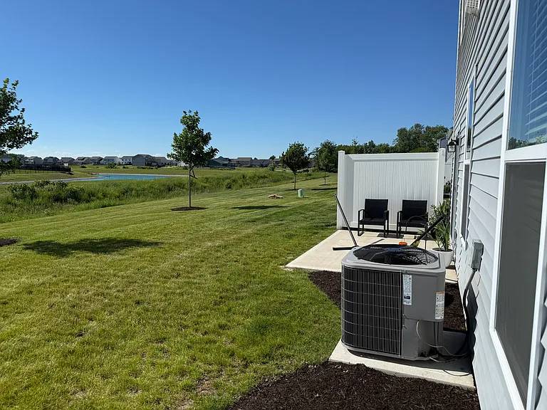 1003 W Hamilton Rd N — Photo 37
