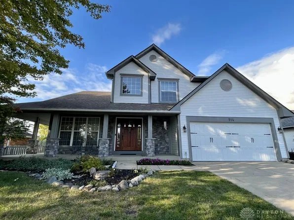 914 Sunset Dr, Englewood, OH 45322