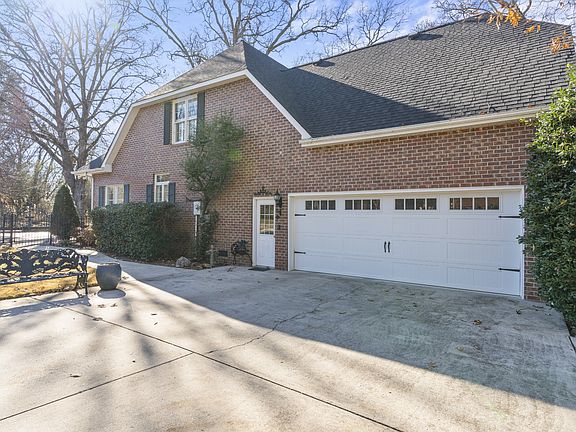4th image of 24 Kacey Marie Dr