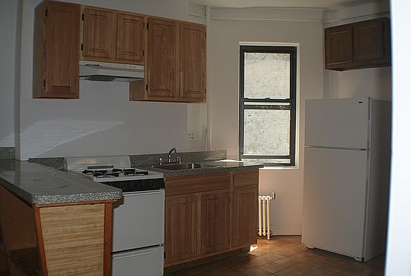 1st image of 23 Jones St #7/8