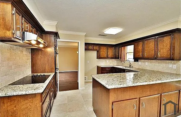 10030 Windriver Dr — Photo 18