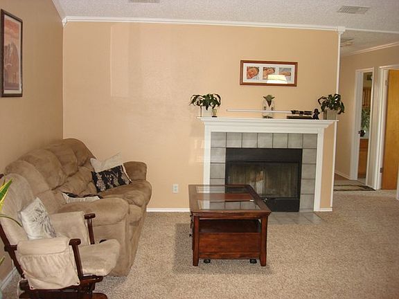 2nd image of 1130 S Concho Park Dr