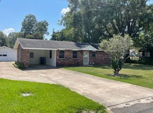 4718 McHugh Dr, Zachary, LA 70791