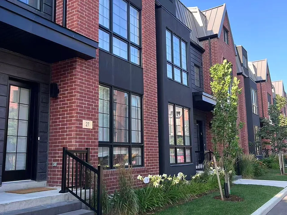 27 Alton Cres