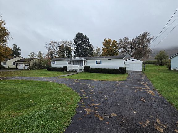 2nd image of 316 Owego Rd