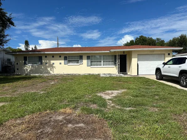 10120 Panama Ct, Seminole, FL 33776