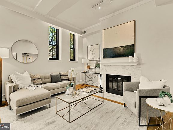 5th image of 1715 15th St NW APT 101