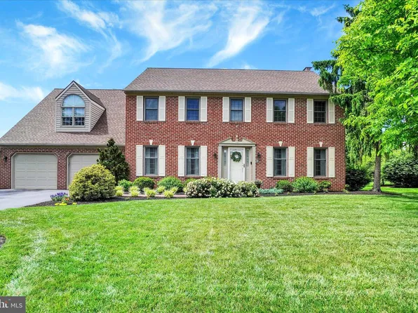 1885 Herman Dr, York, PA 17408