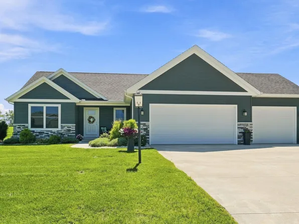 2633 E Lilly Ct, Warsaw, IN 46582