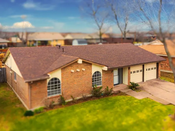 2616 Candleberry Dr, Mesquite, TX 75149