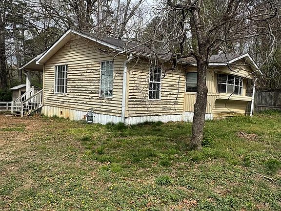 3rd image of 1573 Ray Mountain Rd