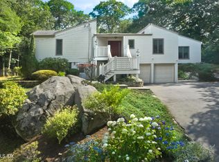 12 Thistle Ln, Greenwich, CT 06831