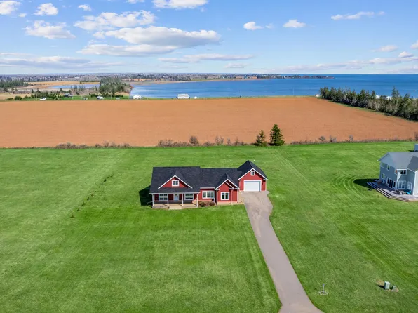 237 Campbells Way, Saint David's Parish, PE C0B 1X0