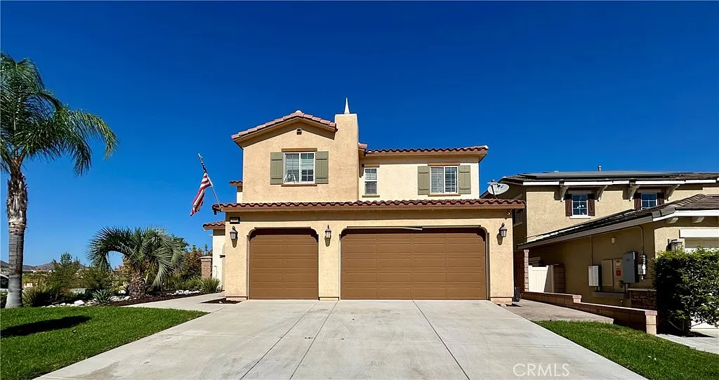 5 bed, 3.5 bath, 2795 sqft, $3,750 — Photo 1