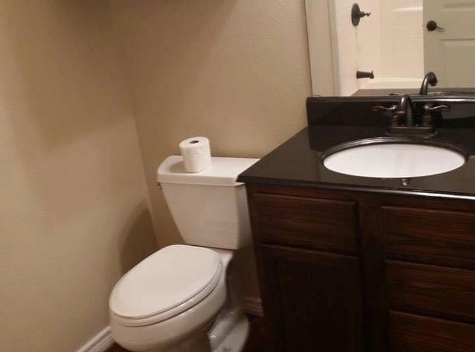 2nd image of 412 County Road 4110 Unit A