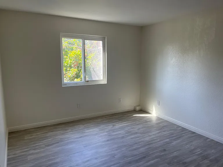 4348 College Ave #1 — Photo 7