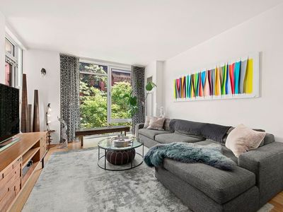 350 W 53rd St APT 3C, New York, NY, 10019
