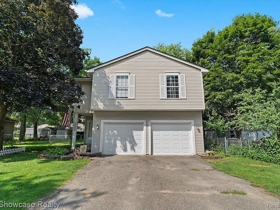 1st image of 4665 Lakeborn Dr