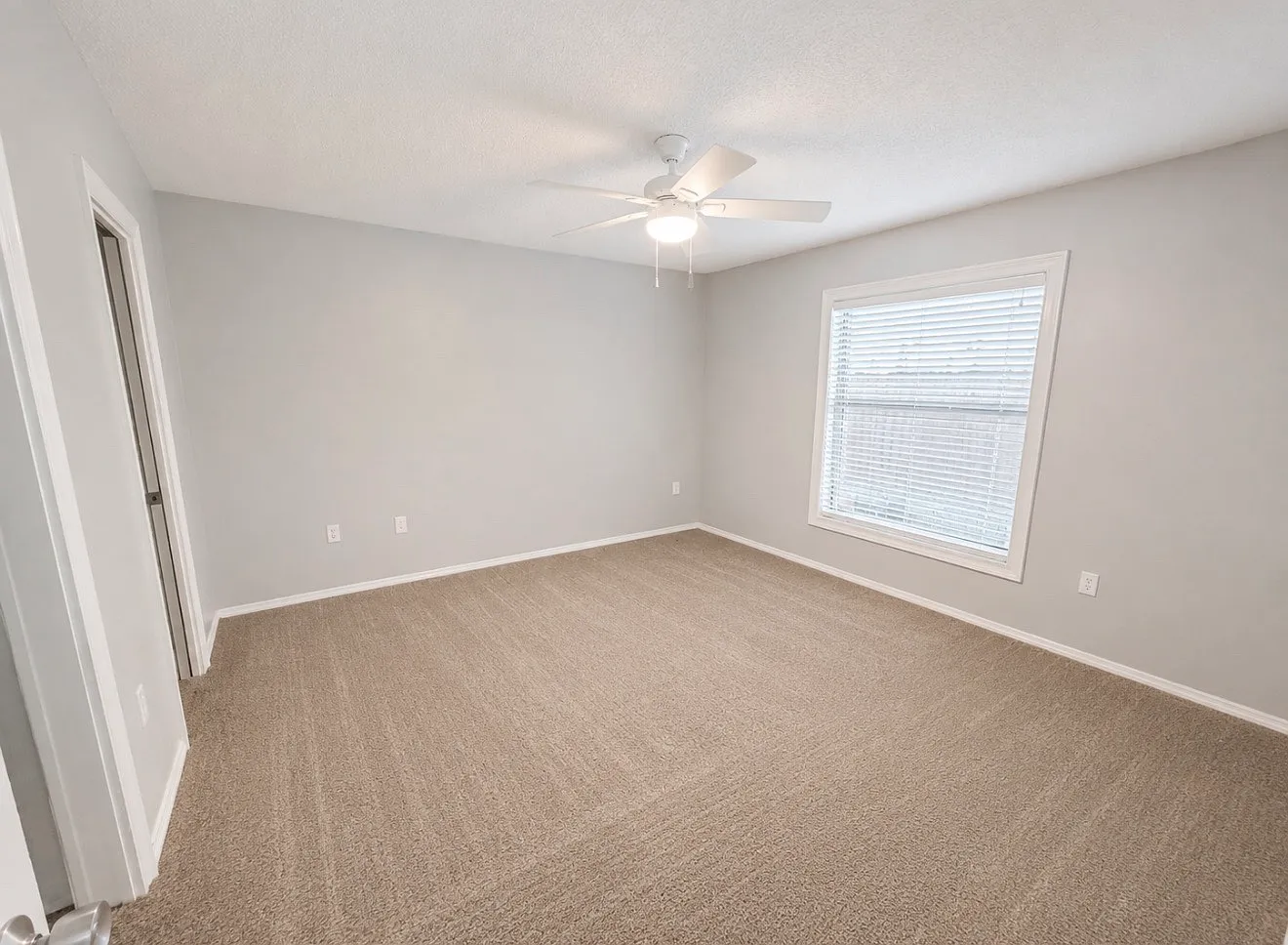 5619 Kevin Ave — Photo 4