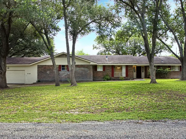 5164 STAR TREK DR, Beeville, TX 78102