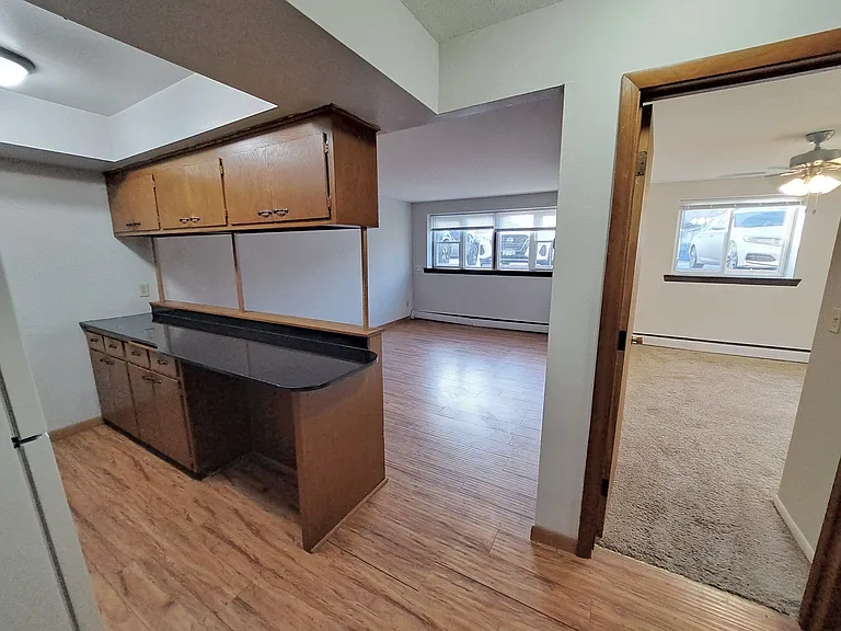 3428 Harriet Apartments — Photo 13