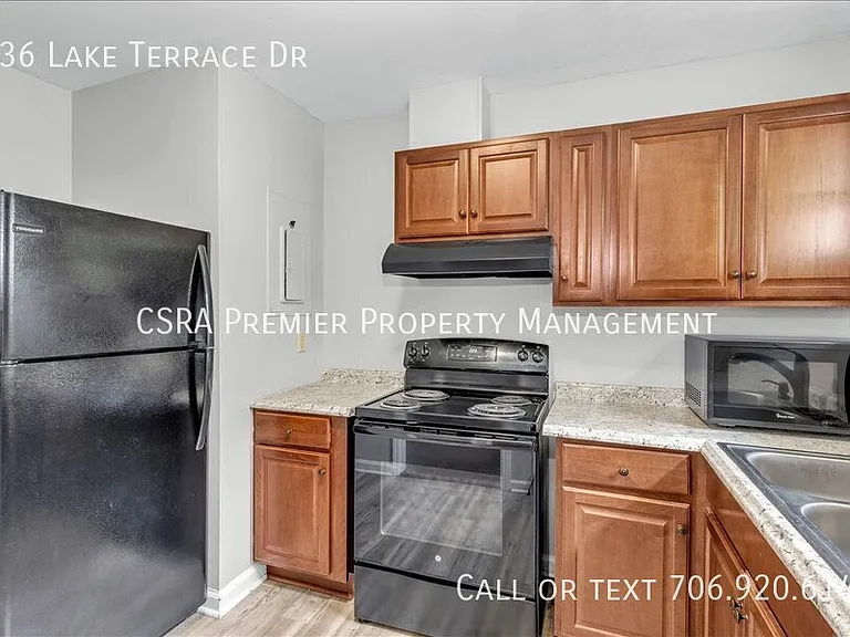 836 Lake Terrace Dr — Photo 11