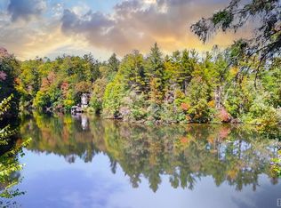 965 Franklin Rd, Highlands, NC 28741