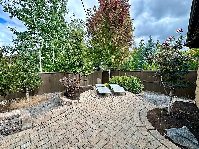19698 Aspen Meadows Dr — Photo 13