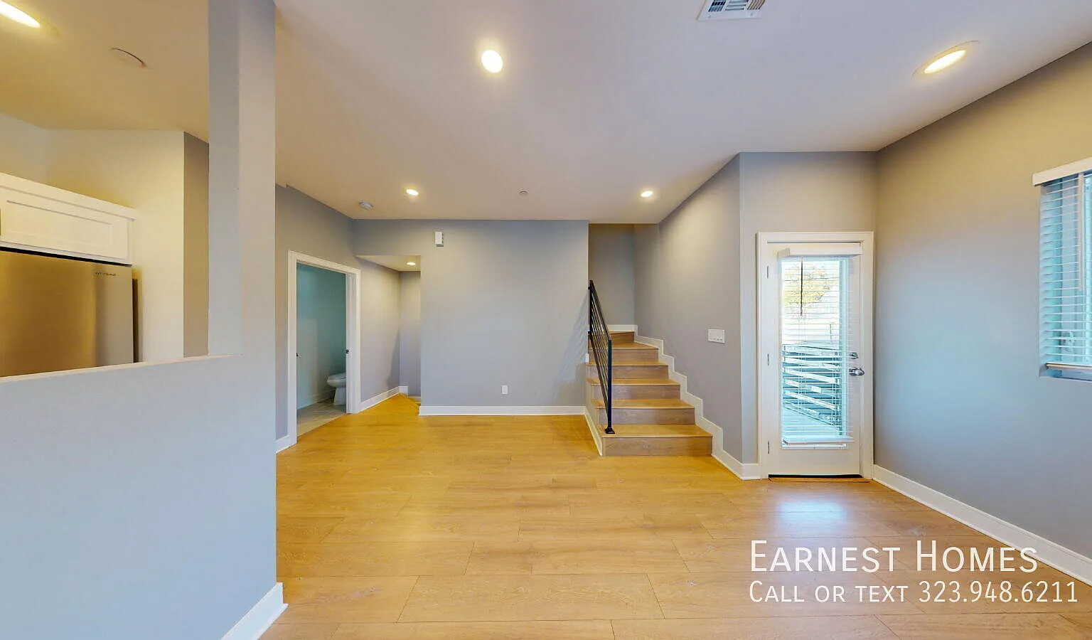 2 + 1.5 Charming Apartment in Prime Echo Park Location and comes with a Carport and EV charger! — Photo 3