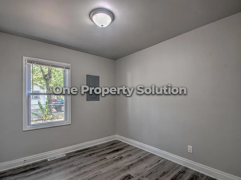 3753 Englehart St — Photo 4