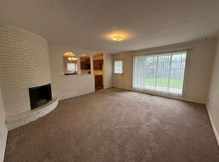 6726 E 73rd St, Tulsa, OK 74133